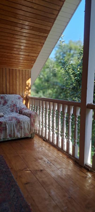Guest House Lailashi Surmushi Exterior foto